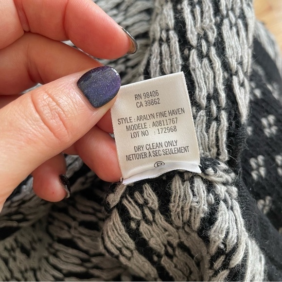 Theory Aralyn Fine Haven Cashmere Wool Blend Knit Pattern Sweater Size Small EUC - Picture 7 of 8